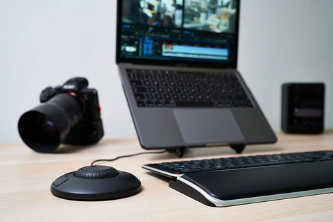 Contour Design ShuttleXpress - Editing Shuttle with 5 Programmable But ...